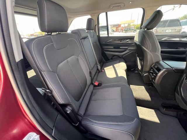Photo of 2023 Velvet Red Pearlcoat Jeep Grand Cherokee