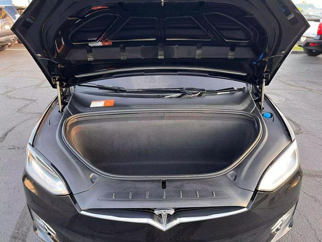 Photo of 2017 Black Tesla Model X