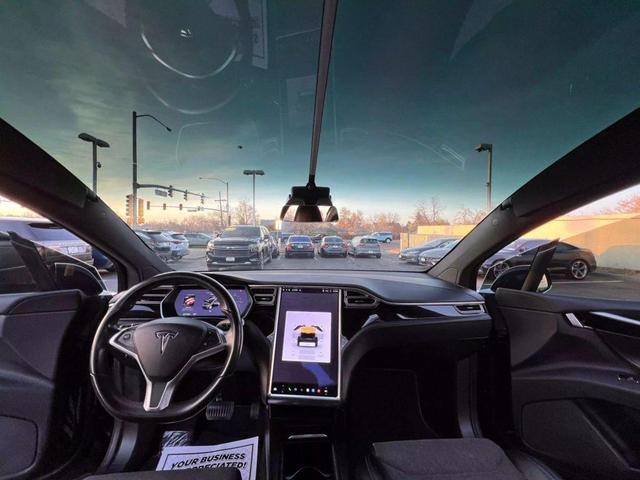 Photo of 2017 Black Tesla Model X