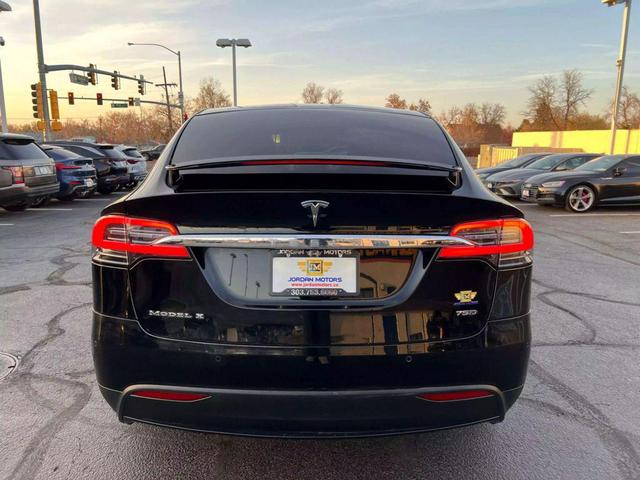 Photo of 2017 Black Tesla Model X
