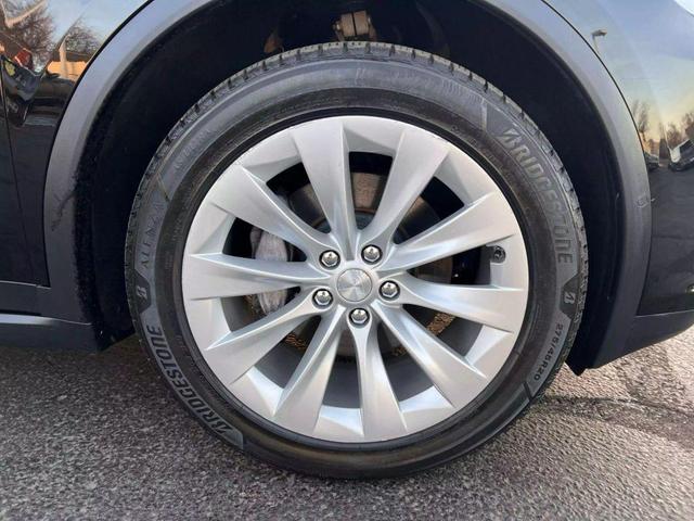 Photo of 2017 Black Tesla Model X