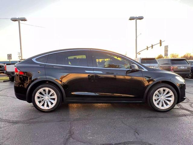 Photo of 2017 Black Tesla Model X