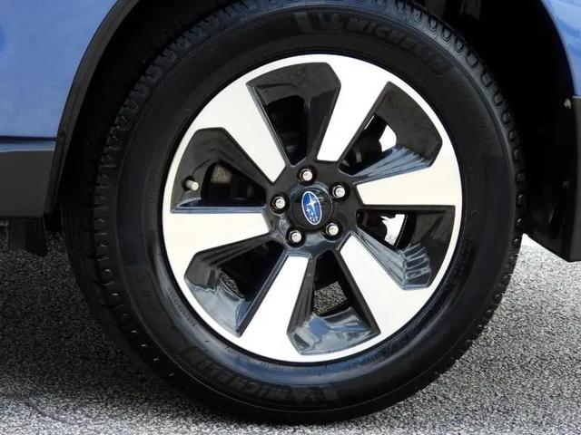 Photo of 2017 Quartz Blue Pearl Subaru Forester