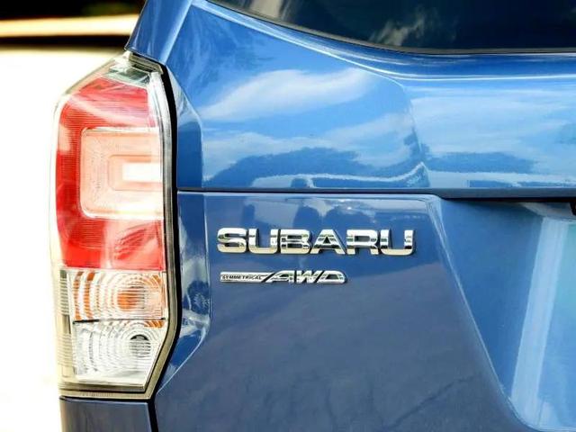 Photo of 2017 Quartz Blue Pearl Subaru Forester