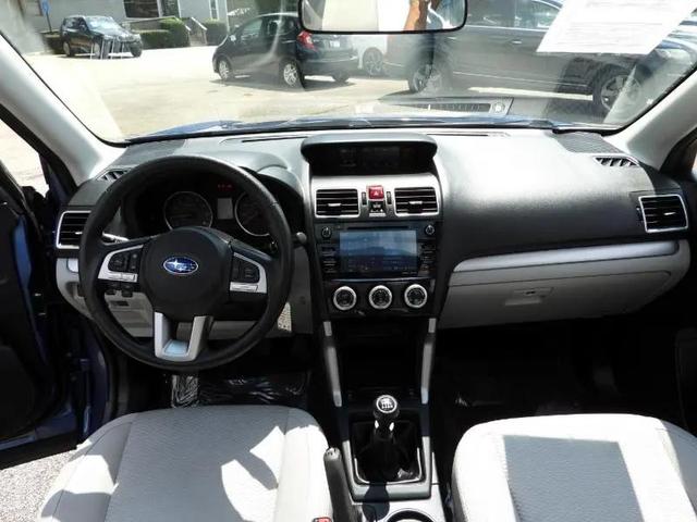 Photo of 2017 Quartz Blue Pearl Subaru Forester