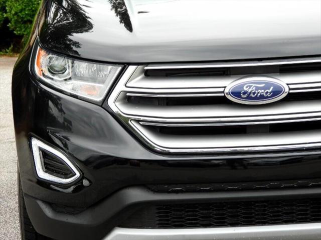 Photo of 2018 Shadow Black Ford Edge