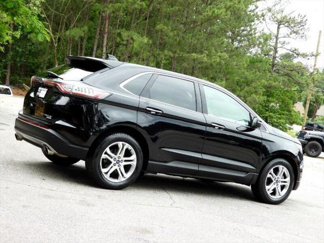 Photo of 2018 Shadow Black Ford Edge
