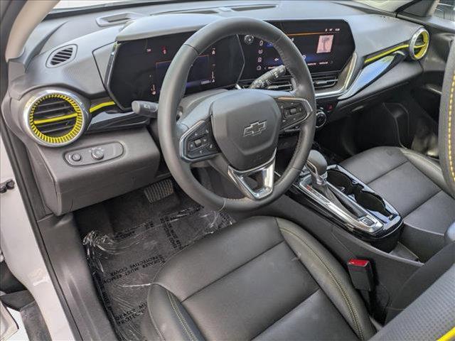 Photo of 2024 Summit White Chevrolet Trax