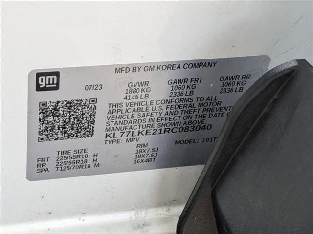 Photo of 2024 Summit White Chevrolet Trax