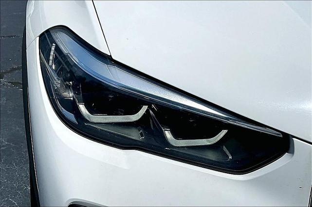 Photo of 2019 Alpine White BMW X5