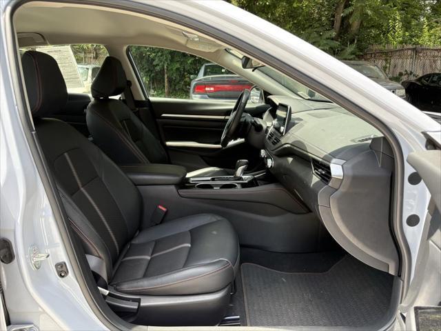 Photo of 2024 Gray Sky Pearl Nissan Altima