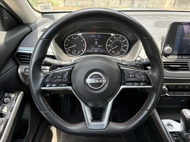 Photo of 2024 Gray Sky Pearl Nissan Altima