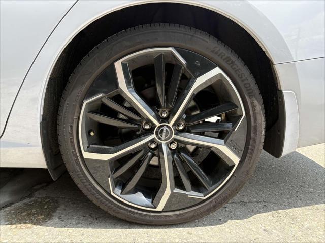 Photo of 2024 Gray Sky Pearl Nissan Altima