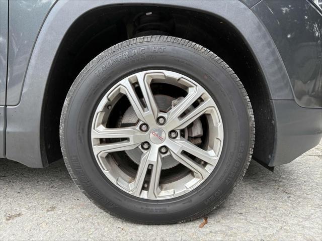 Photo of 2020 Graphite Gray Metallic GMC Terrain
