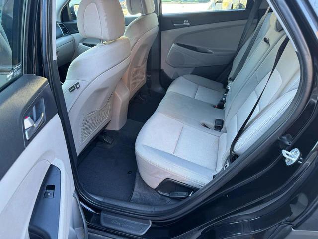 Photo of 2017 Black Hyundai TUCSON