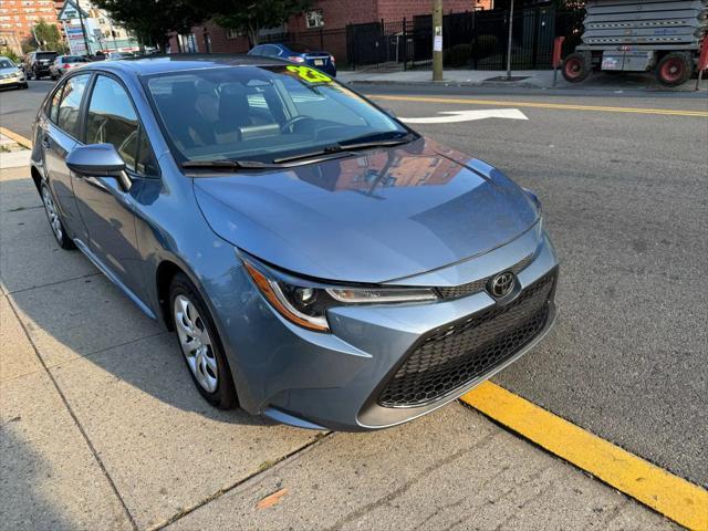 Photo of 2023 Gray Toyota Corolla