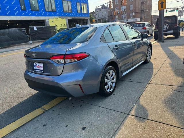 Photo of 2023 Gray Toyota Corolla