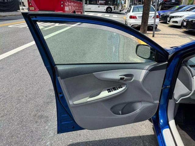 Photo of 2010 Blue Toyota Corolla