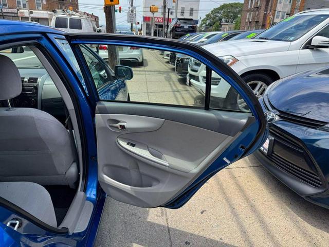 Photo of 2010 Blue Toyota Corolla
