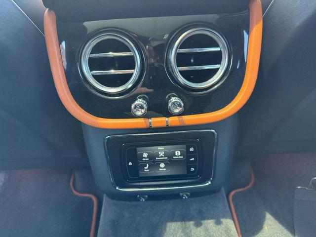 Photo of 2020 Black Bentley Bentayga
