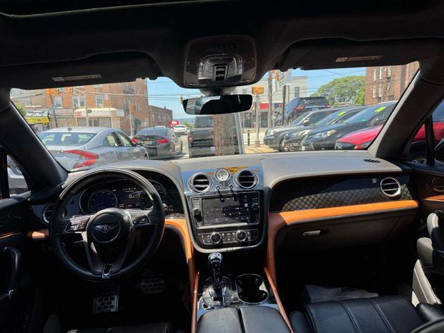 Photo of 2020 Black Bentley Bentayga