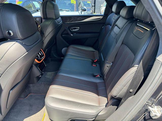 Photo of 2020 Black Bentley Bentayga