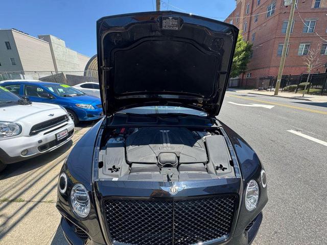 Photo of 2020 Black Bentley Bentayga