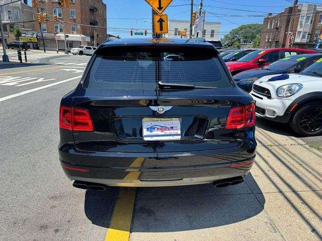 Photo of 2020 Black Bentley Bentayga