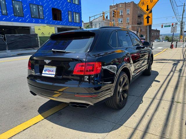 Photo of 2020 Black Bentley Bentayga