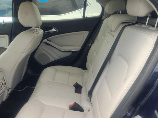 Photo of 2018 Blue Mercedes-Benz GLA 250