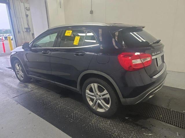 Photo of 2018 Blue Mercedes-Benz GLA 250