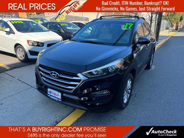 Photo of 2017 Black Hyundai TUCSON