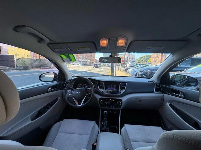 Photo of 2017 Black Hyundai TUCSON