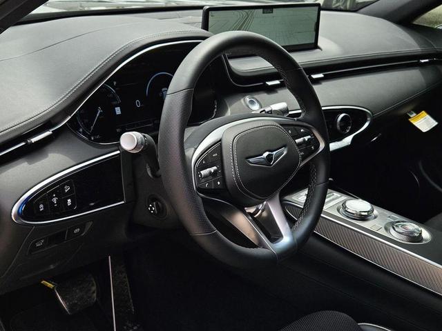 Photo of 2025 Vik Black Genesis GV70