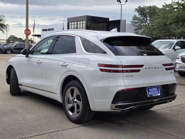 Photo of 2026 Uyuni White Genesis GV70