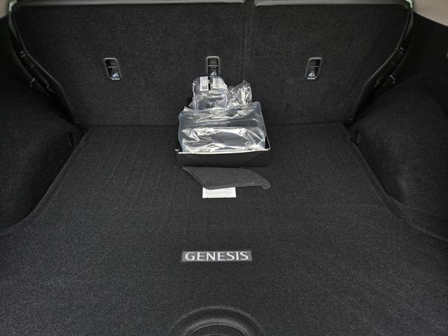 Photo of 2026 Uyuni White Genesis GV70
