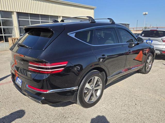 Photo of 2023 Vik Black Genesis GV80