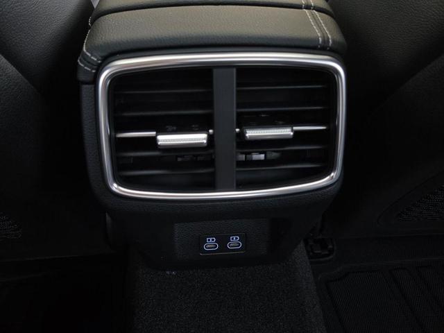 Photo of 2026 Alta White Genesis G70