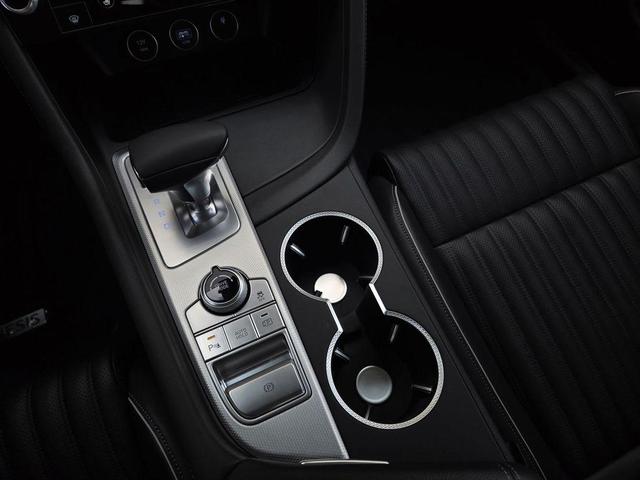 Photo of 2026 Alta White Genesis G70