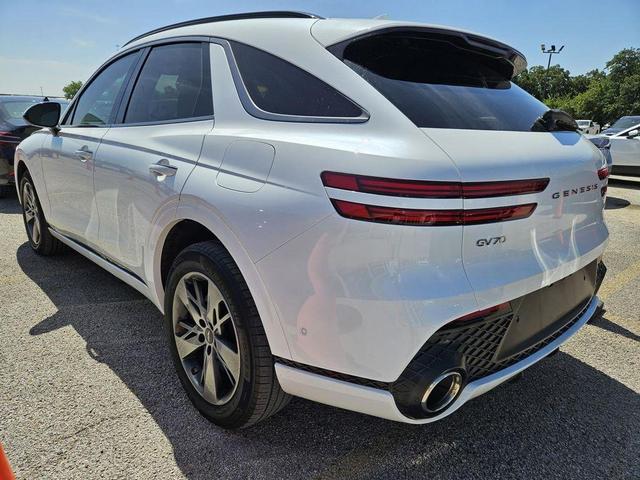 Photo of 2023 Uyuni White Genesis GV70