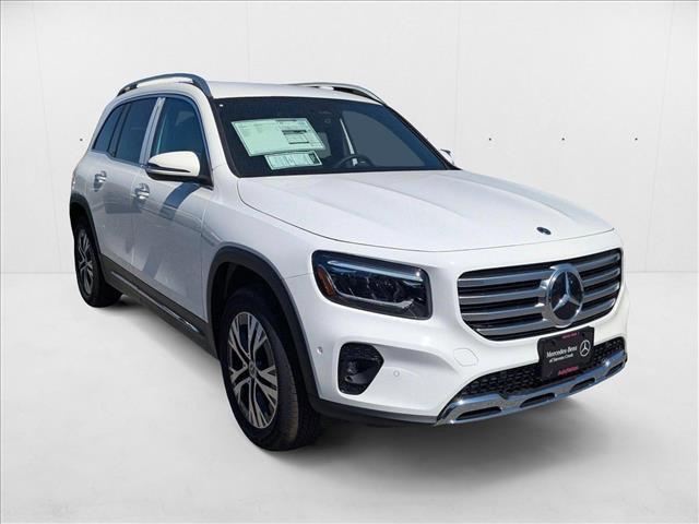 Photo of 2025 Polar White Mercedes-Benz GLB 250