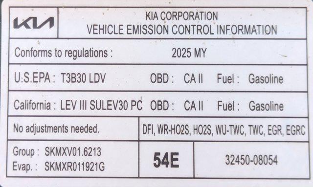 Photo of 2025 Cityscape Green Kia Niro