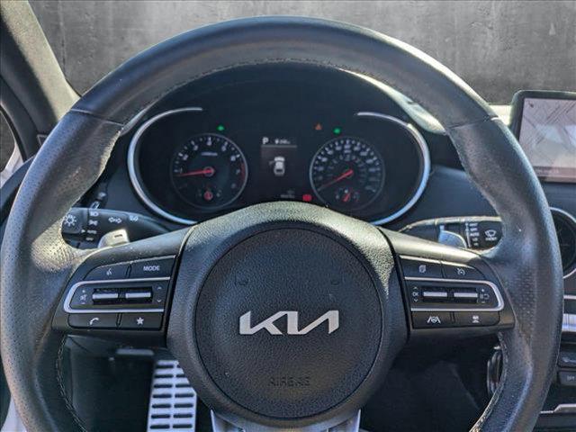 Photo of 2022 Snow White Pearl Kia Stinger