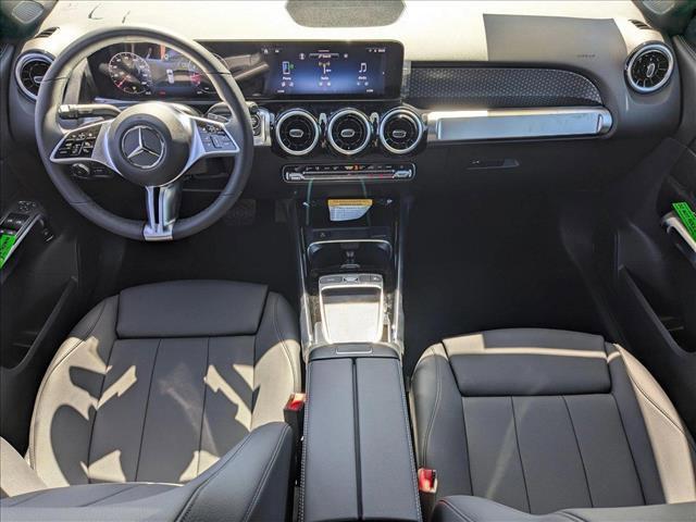 Photo of 2025 Night Black Mercedes-Benz GLB 250