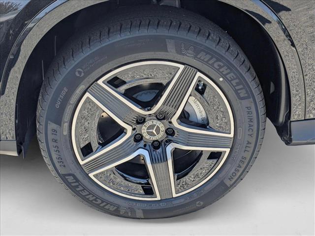 Photo of 2025 Black Mercedes-Benz GLC 300