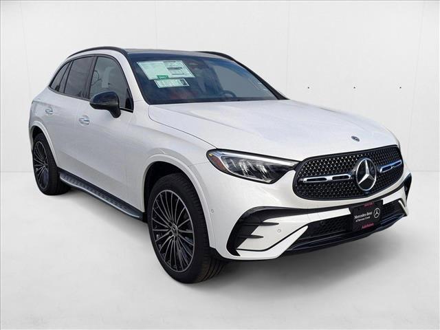 Photo of 2025 Polar White Mercedes-Benz GLC 350e