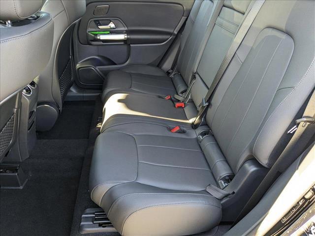 Photo of 2025 Night Black Mercedes-Benz GLB 250