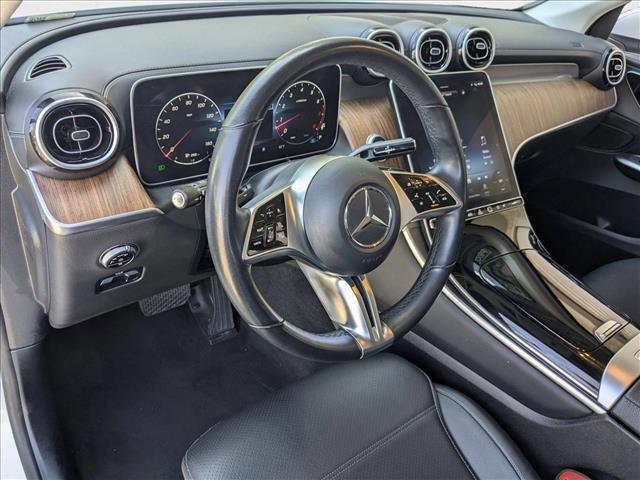 Photo of 2024 Polar White Mercedes-Benz GLC 300