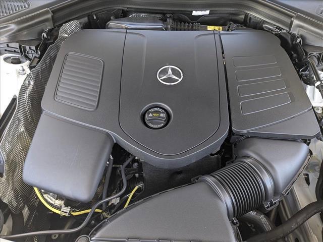 Photo of 2025 Polar White Mercedes-Benz GLC 350e