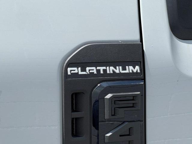 Photo of 2025 Avalanche Ford F-450